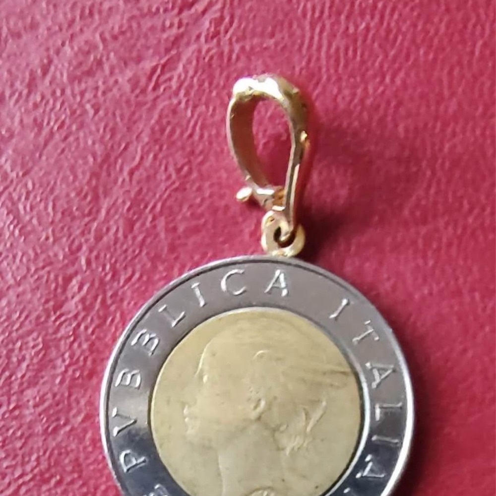 Lira Coin Pendant Set - Picture 4 of 10